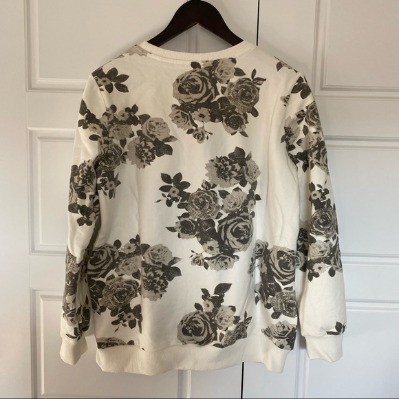 NWT Ampersand Ave Bed of Roses Fleece Pullover - Picture 5 of 5